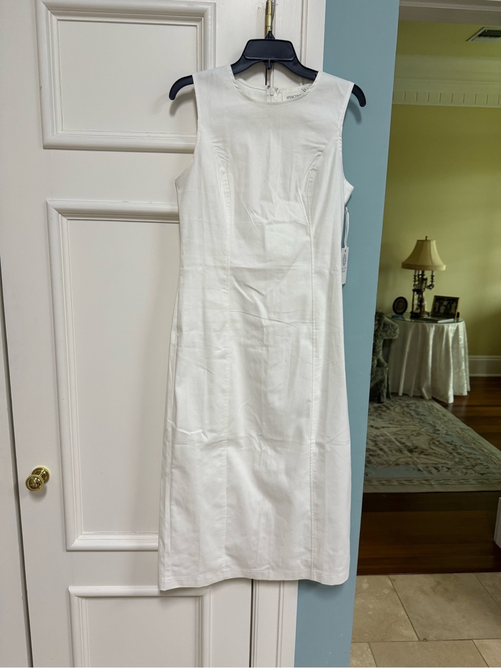 Sleeveless White Midi Dress - Classic Minimalist